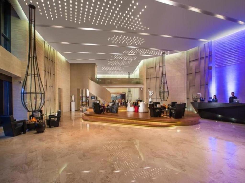 Himalayas Qingdao Hotel Εξωτερικό φωτογραφία