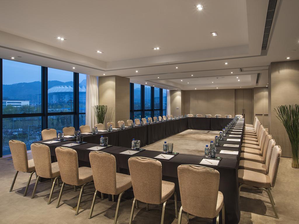 Himalayas Qingdao Hotel Εξωτερικό φωτογραφία